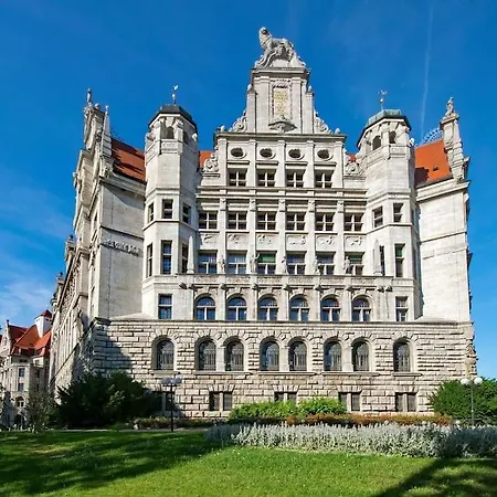 Apartment Little Central Leipzig - Ruhig & Im Zentrum Gelegen- Perfekt Fuer Solo Reisende, Paare Oder Businessgaeste 3Rd Floor *