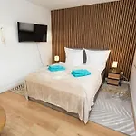 Little - Ruhig & Im Zentrum Gelegen- Perfekt Fuer Solo Reisende, Paare Oder Businessgaeste 3rd Floor Lipsko