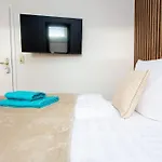 Little - Ruhig & Im Zentrum Gelegen- Perfekt Fuer Solo Reisende, Paare Oder Businessgaeste 3rd Floor Lipsko
