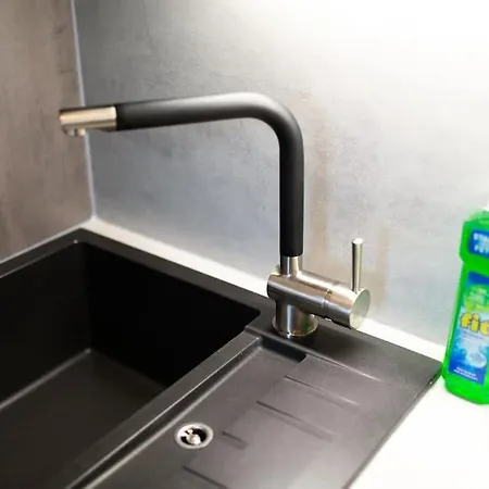 דירה Little - Ruhig & Im Zentrum Gelegen- Perfekt Fuer Solo Reisende, Paare Oder Businessgaeste 3rd Floor לייפציג